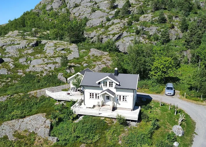 Feriehus Amazing In With Wifi Somna
